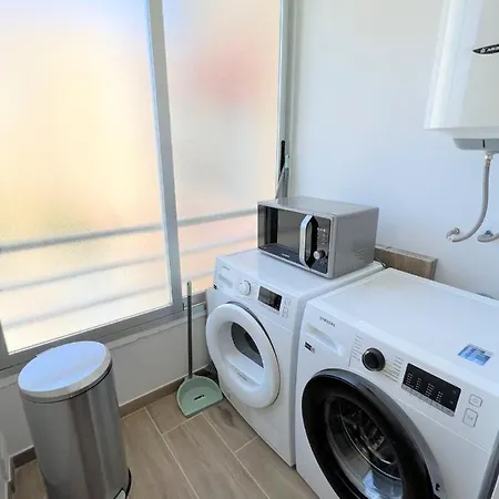 Lidersol, Block 1, 8-b