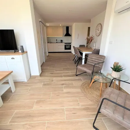 Apartment Lidersol, Block 1, 8-b *